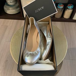 BRAND NEW Silver Metallic flats